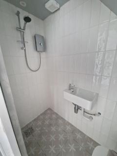 Spacious apartments, sleeps 6, 15min to Milton Keynes - Great Brickhill - 4