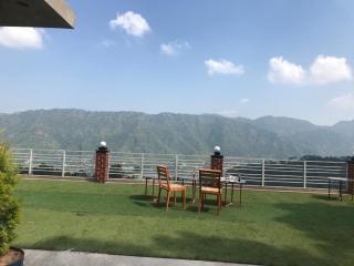 host jatin kasauli crest 7o1827o7o3 - 1