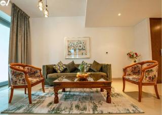2BR Luxury Suite with a Garden View - Dubai - 9