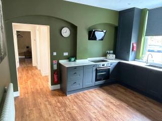 1 Bed & 1 Sofa Bed Alpine Style Ground Floor Apartment - 7