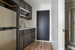 Cottage Suites - Middletown - 8