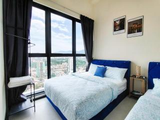 The Best Luxury suites Asia Spacious 3BR Sea View - Jelutong - 9