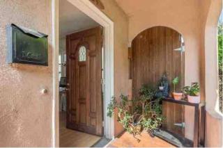 2BR Lit and Spacious in the Heart of Hollywood - Los Angeles - 2