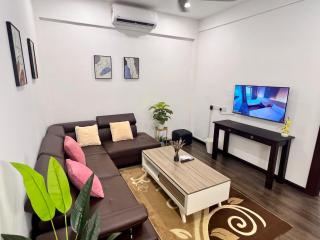 The Urban Lodge Suite - 9