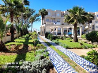 Cosy appartement sur la plage - Jbila - 8