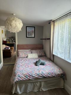The Chalet - Galway - 8