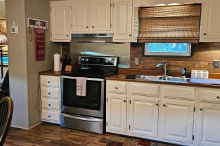 Greenbrier guest home - Charles City - 9