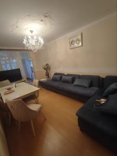 Bright & Cozy Stay - Bakoe - 2