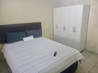 Protea Park Retreat - Rustenburg - 0