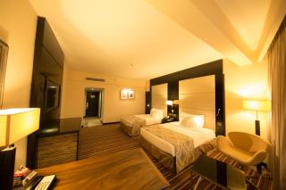 Ramada Colombo - Colombo - 9