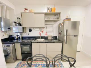 150m da Praia de Jurere - Excelente Apartamento - Florianópolis - 3