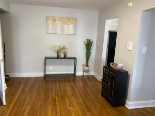 Stylish- 1 bed room spacious APT - 2