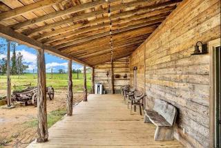 Ranch Haus with Hot Tub, Fire Pit & Vineyard View - 2