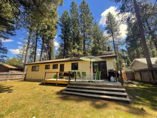 Bear Claw Trails - Dogs - Awesome Yard - Fire Pit - Lake Tahoe Airport - 0