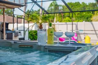 August 23-30 Specials! Cool Pool, Hot Tub & Near Beaches - Bradenton - 9
