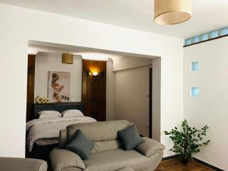 Charming 2-bedroom apartment with AC, WiFi in lovely Cairo Governorate - Kairo - 7