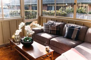 The Grove - Lake Taupo Holiday Home - 3