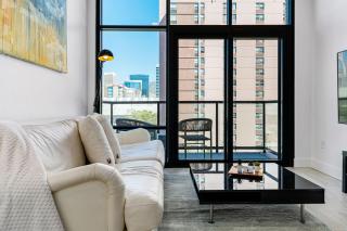 City Views! Luxury King bed gym pool HTub - American Towers Condominium - 3