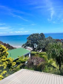 Pure New Zealand Pure Beachfront - Coopers Beach - 4