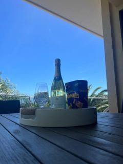 Pure New Zealand Pure Beachfront - Coopers Beach - 4