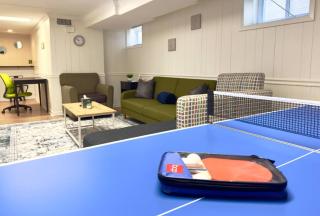Spacious Family Home, 8bd Gem In A Prime Location! - Lincolnwood - 7