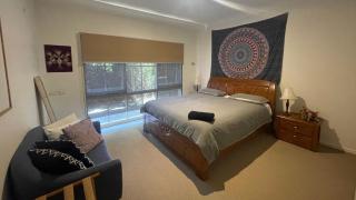 Mornington Peninsula Farmhouse - 3