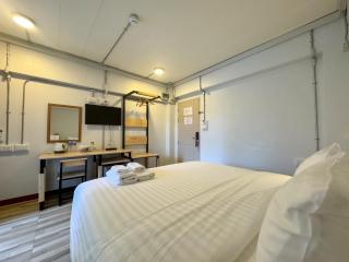 The Ten Hotel Thippanate - 2