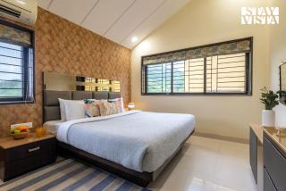 StayVista at Dusk by the Hills with Heated Pool - Malavli - 1