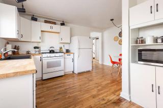 House with Great Beds, Full Kitchen, Fenced Yard - Albuquerque - 8