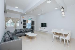 Kings Pine Residence Unit 15 Big Group Homestay Ranau - Ranau - 0