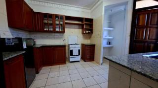 Ary Homestay - on 5th Avenue - Nyali - 4