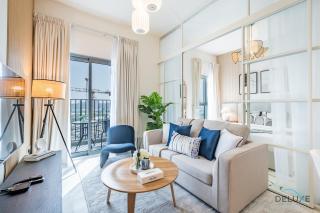 Stunning 1BR Apartment in Golfville Block A, Dubai Hills by Deluxe Holiday Homes - Dubai - 0