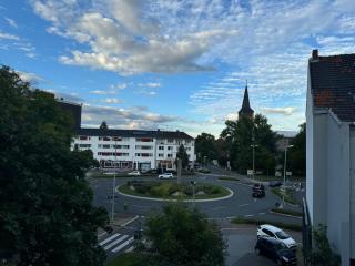 Modern & Zentral in Lev, schnell in Köln DDorf, schnelles WIFI, Netflix - 1