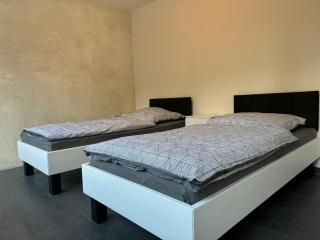 Modern & Zentral in Lev, schnell in Köln DDorf, schnelles WIFI, Netflix - 2