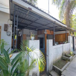 Yuliandra II Homestay Kuta - Kuta - 6