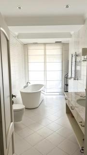 Spacious 2BR by Baku Boulevard - Bakoe - 0
