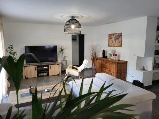 Charmante villa avec jardin - 3