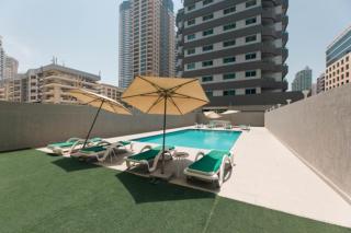 Studio Apartment with Stunning Marina Views - Dubai - 4