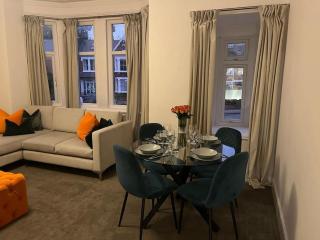 Beautiful 2 Bed Centrally Located Flat Close to 3 Stations - West Dulwich - 7
