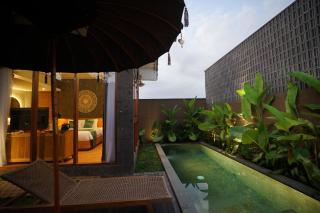 The Shanti Graha Villas - Ubud - 9