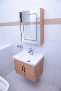 Eliper Hotel - - 7