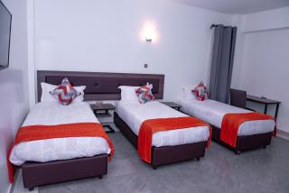 Eliper Hotel - - 5