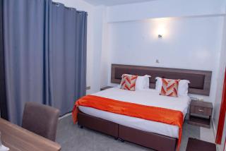 Eliper Hotel - - 1