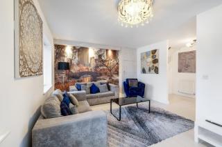 Foxherne 6 Bedroom 3Bath Serviced House 18 with Parking - Slough - 9