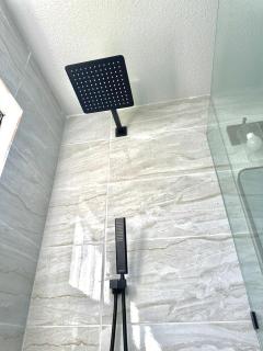 2BR Apt 1700 Monthly 8mins to Integris #41A - 6