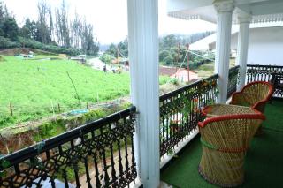 Pine Hood Villa - 2