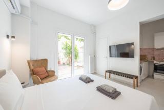 Zen Garden, Exarchia - 3