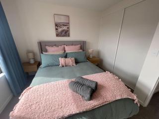 New And Serene Two Bedroom Townhouse Close to CBD - Christchurch - 2