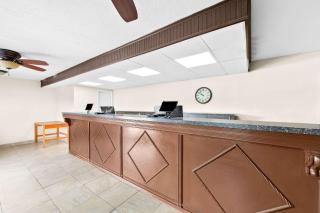 Clarion Inn & Suites near the Leconte Center Pigeon Forge - Pigeon Forge - 5