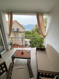 Apartman Darija 3 - Gornji Orahovac - 0